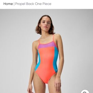 One piece speedo swimsuit- never worn!